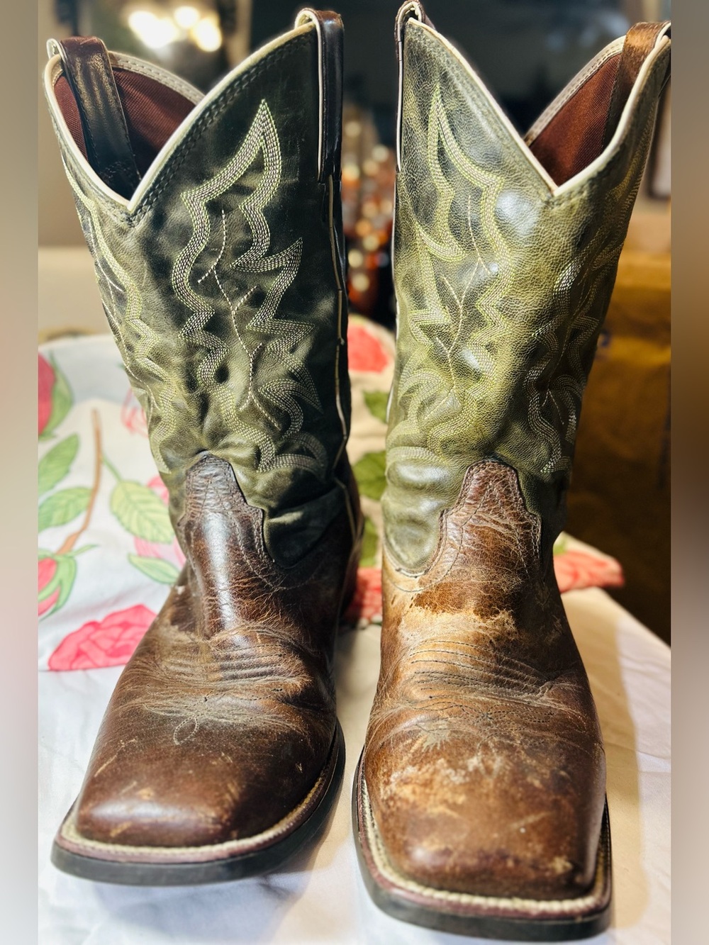 Justin Oil Resisting Classic Men's Brown & Olive Western Cowboy Boots: Size 10D